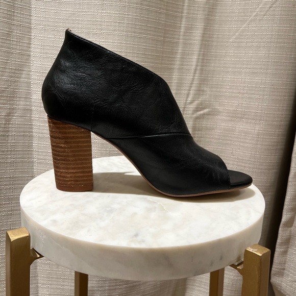 Black (faux) leather high heels, size 7.5 - never worn! - Picture 9 of 13